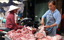 Giá heo hơi tăng liên tục, TP HCM muốn mua bán thịt heo như giao dịch chứng khoán