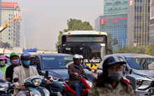 Hà Nội: Đường Kim Mã dài hơn 2 km bị rào chắn nhiều đoạn, giao thông thường xuyên ùn ứ