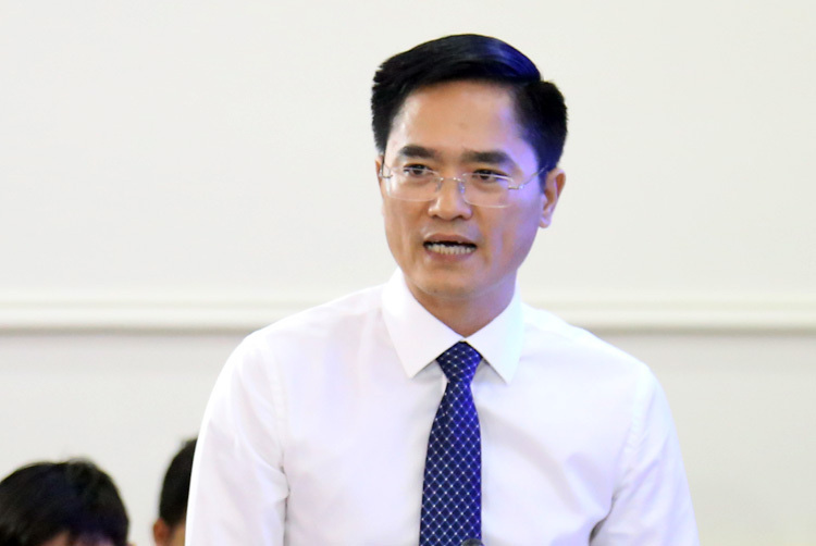 Người Sài Gòn bỏ xe buýt - Ảnh 2.