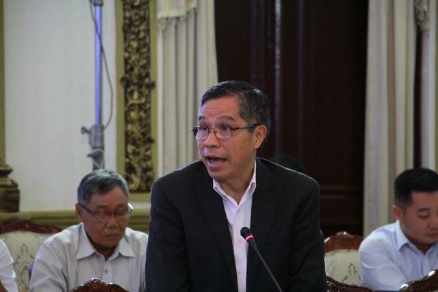 Người Sài Gòn quay lưng với xe buýt - Ảnh 2. Người Sài Gòn quay lưng với xe buýt - Ảnh 2.