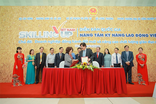Chủ tịch Vietjet chia sẻ kế hoạch đào tạo nhân lực ngành hàng không - Ảnh 2.