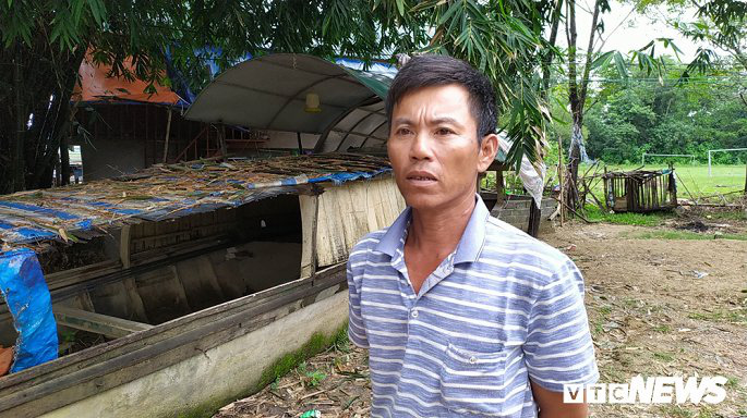Khu tái định cư hàng chục tỉ đồng xây 10 năm chưa xong, dân làng chài ngao ngán dựng nhà tạm ven sông - Ảnh 3. Khu tái định cư hàng chục tỉ đồng xây 10 năm chưa xong, dân làng chài ngao ngán dựng nhà tạm ven sông - Ảnh 3.