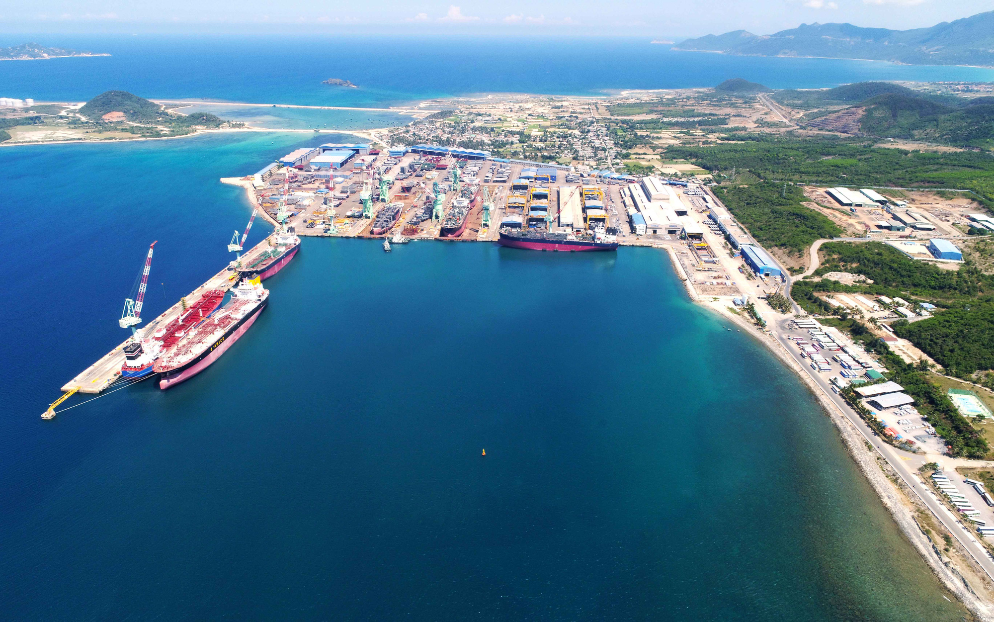 Khánh Hòa hướng đến năm 2025 đạt khoảng 30.000 doanh nghiệp - Ảnh 1. Khánh Hòa hướng đến năm 2025 đạt khoảng 30.000 doanh nghiệp - Ảnh 1.