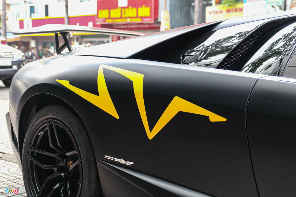 Chiếc Lamborghini từng của Minh Nhựa và Đặng Lê Nguyên Vũ tái xuất - Ảnh 5. Chiếc Lamborghini từng của Minh Nhựa và Đặng Lê Nguyên Vũ tái xuất - Ảnh 5.