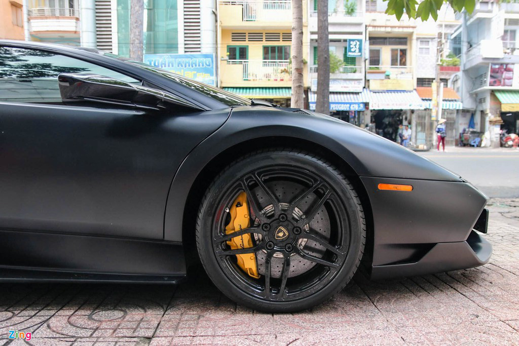 Chiếc Lamborghini từng của Minh Nhựa và Đặng Lê Nguyên Vũ tái xuất - Ảnh 7. Chiếc Lamborghini từng của Minh Nhựa và Đặng Lê Nguyên Vũ tái xuất - Ảnh 7.