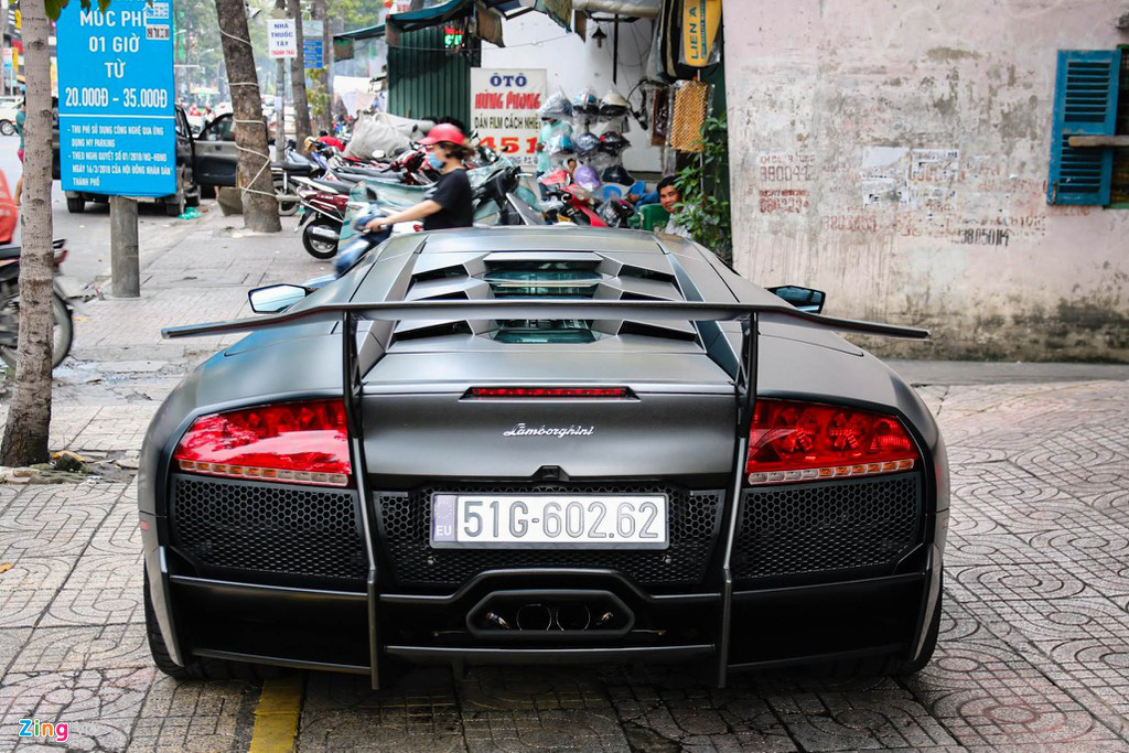 Chiếc Lamborghini từng của Minh Nhựa và Đặng Lê Nguyên Vũ tái xuất - Ảnh 8. Chiếc Lamborghini từng của Minh Nhựa và Đặng Lê Nguyên Vũ tái xuất - Ảnh 8.