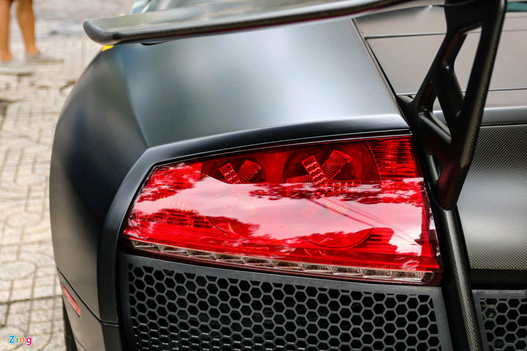 Chiếc Lamborghini từng của Minh Nhựa và Đặng Lê Nguyên Vũ tái xuất - Ảnh 9. Chiếc Lamborghini từng của Minh Nhựa và Đặng Lê Nguyên Vũ tái xuất - Ảnh 9.