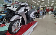 Chưa mở bán, SH 2020 đã đội giá 20 triệu đồng, khách mua phải đặt cọc và đợi