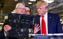 CEO Apple đã thân mật với Tổng thống Trump từ bao giờ?