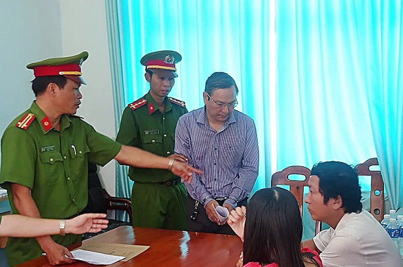 Xem xét kỉ luật các lãnh đạo TP Phan Thiết do sai phạm đất đai - Ảnh 2. Xem xét kỉ luật các lãnh đạo TP Phan Thiết do sai phạm đất đai - Ảnh 2.