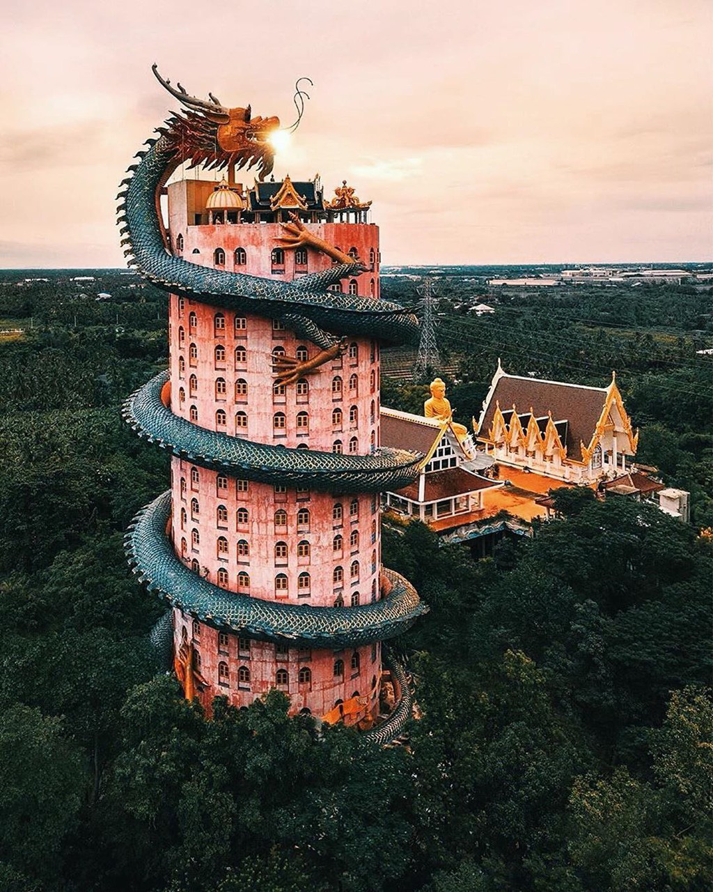 3 den, chua co kien truc quai di nhat Thai Lan hinh anh 2 