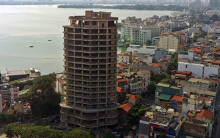 Dự án nhà công vụ Công an Hà Nội bỏ hoang nhiều năm ven hồ Tây thi công trở lại