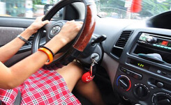 Những kĩ năng lái xe cần thiết cho phụ nữ để tránh tai nạn