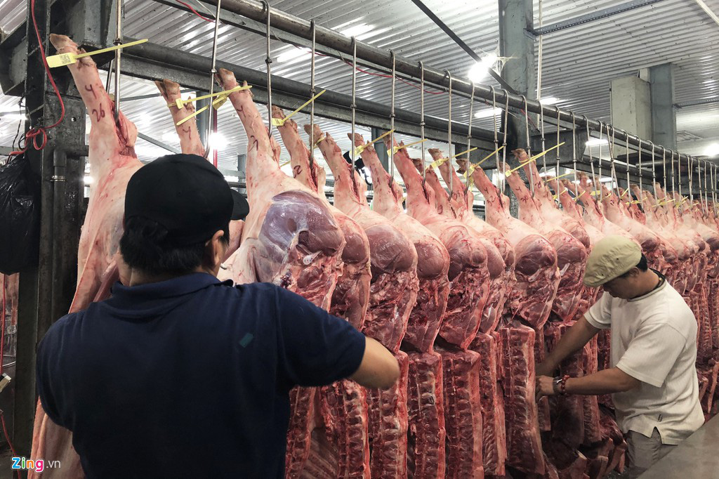 Tiểu thương chợ Bình Điền lao đao vì giá lợn tăng vọt - Ảnh 2.