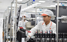Vingroup khánh thành nhà máy sản xuất điện thoại công suất 125 triệu thiết bị/năm tại Hà Nội