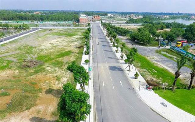 'Nóng' vụ tăng giá đất: Người vui, kẻ buồn! - Ảnh 1. 'Nóng' vụ tăng giá đất: Người vui, kẻ buồn! - Ảnh 1.