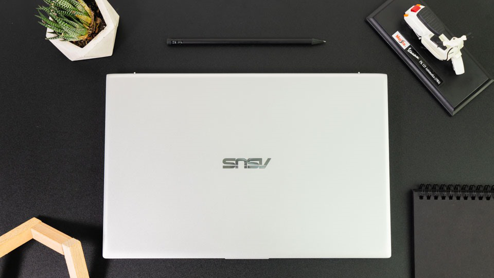 Laptop-giam-gia-tuan-nay-Macbook-va-Windows-deu-co-khuyen-mai 2 Laptop-giam-gia-tuan-nay-Macbook-va-Windows-deu-co-khuyen-mai 2