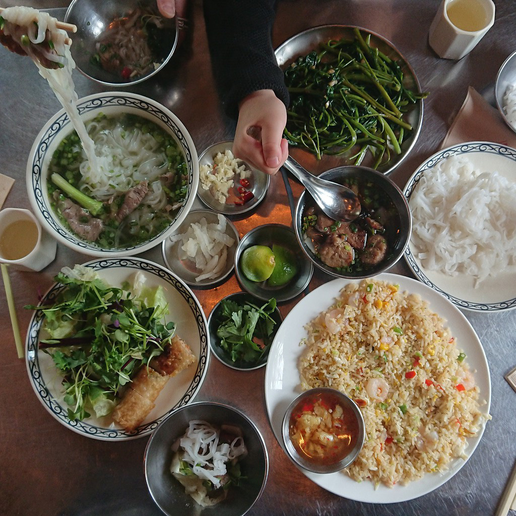 Nhung nha hang mon Viet noi tieng tai Han Quoc hinh anh 17 