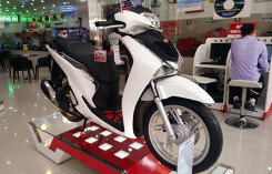 Cục Bảo vệ người tiêu dùng 'bất lực' với xe máy Honda loạn giá