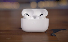 Apple tăng đơn hàng sản xuất AirPods Pro dù bán với giá cao