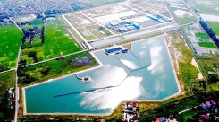 Giá nước sông Đuống đắt gấp đôi: Vạn dân Hà Nội gánh nước giá đắt