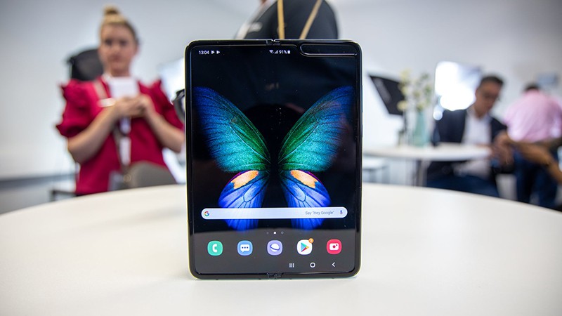 co-nen-mua-samsung-galaxy-fold-chinh-hang-voi-gia-hon-50-trieu-dong co-nen-mua-samsung-galaxy-fold-chinh-hang-voi-gia-hon-50-trieu-dong