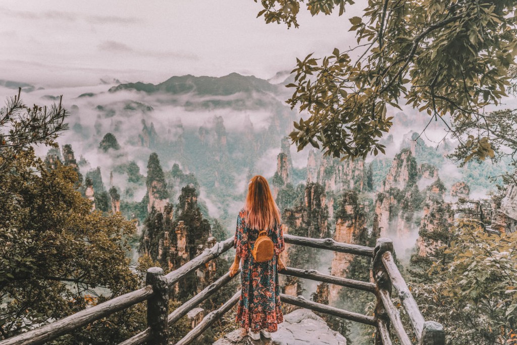 Ngoài cầu kính, Trương Gia Giới có gì để du khách khám phá - Ảnh 1.
