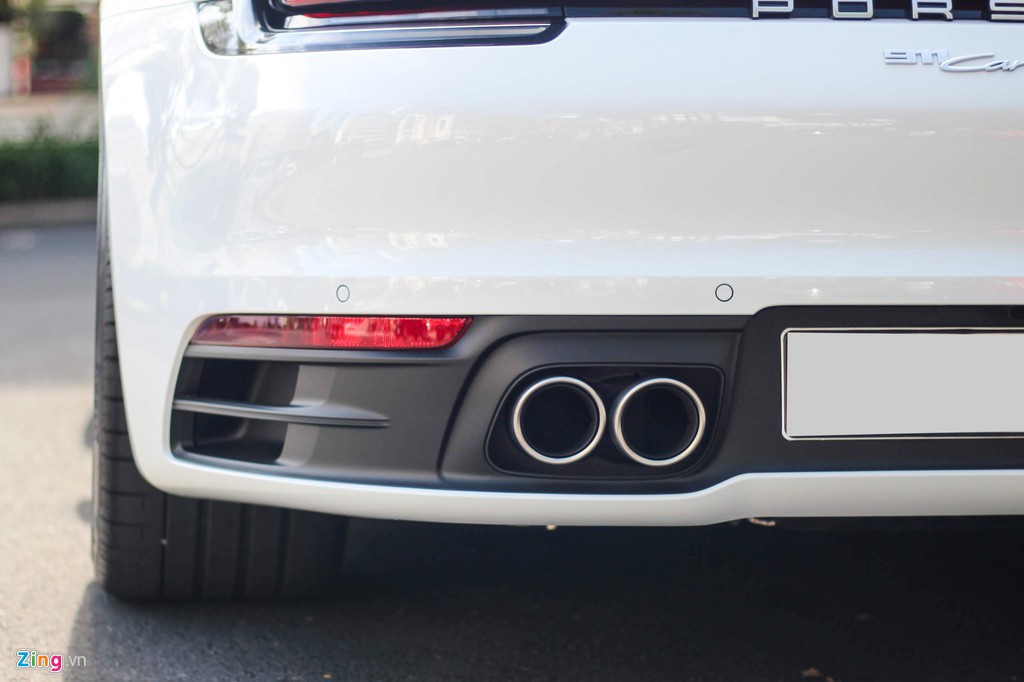 Vợ chồng Cường Đô La tậu Porsche 911 Carrera S giá gần 8 tỉ đồng - Ảnh 9. Vợ chồng Cường Đô La tậu Porsche 911 Carrera S giá gần 8 tỉ đồng - Ảnh 9.