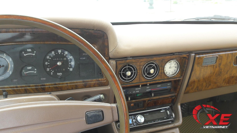 Ô tô Toyota đời 1978 cực hiếm bán giá 220 triệu tại Việt Nam - Ảnh 5. Ô tô Toyota đời 1978 cực hiếm bán giá 220 triệu tại Việt Nam - Ảnh 5.