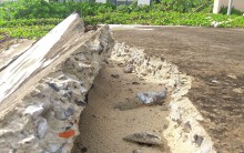 Đà Nẵng chi tiền tỉ xử lí sạt lở, làm lối cho người đi bộ ven biển