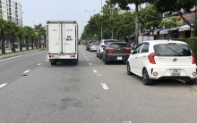 Nhiều lái xe chưa biết Đà Nẵng xử phạt xe dừng, đỗ trên đường Ngô Quyền và Ngũ Hành Sơn