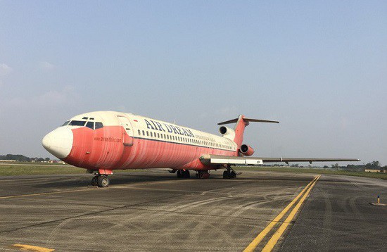 Vietjet muốn tiếp nhận chiếc Boeing 727 – 200 bị bỏ rơi tại Nội Bài làm học cụ - Ảnh 1. Vietjet muốn tiếp nhận chiếc Boeing 727 – 200 bị bỏ rơi tại Nội Bài làm học cụ - Ảnh 1.
