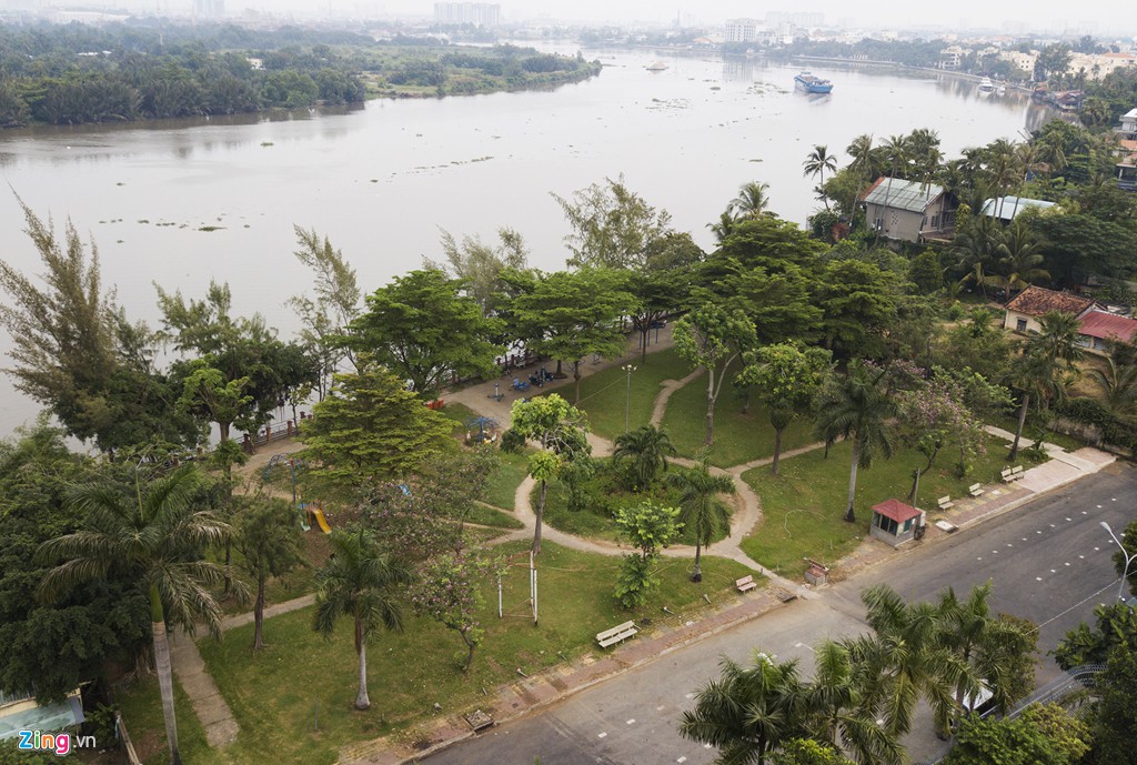 Biệt thự ở Thảo Điền bịt kín lối ra bờ sông Sài Gòn - Ảnh 19. Biệt thự ở Thảo Điền bịt kín lối ra bờ sông Sài Gòn - Ảnh 19.