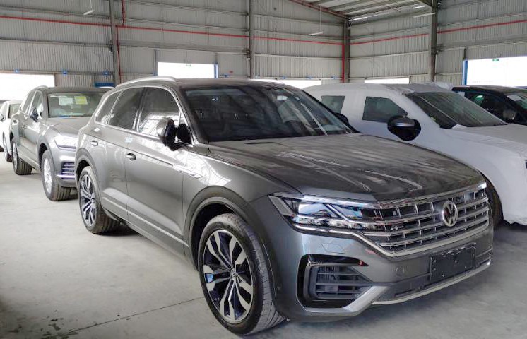 Tịch thu xe Volkswagen có bản đồ đường lưỡi bò - Ảnh 2.