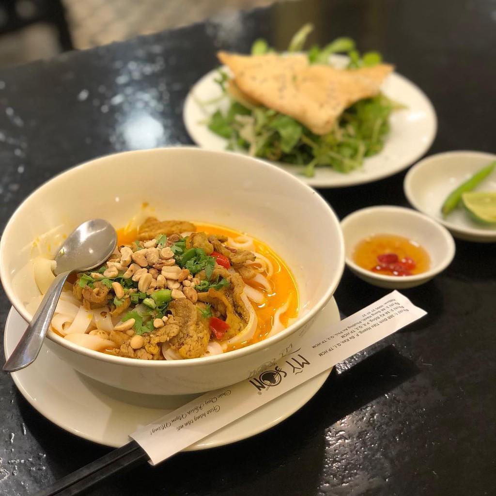 Thuong thuc mi Quang tai 5 dia diem o TP.HCM hinh anh 3 