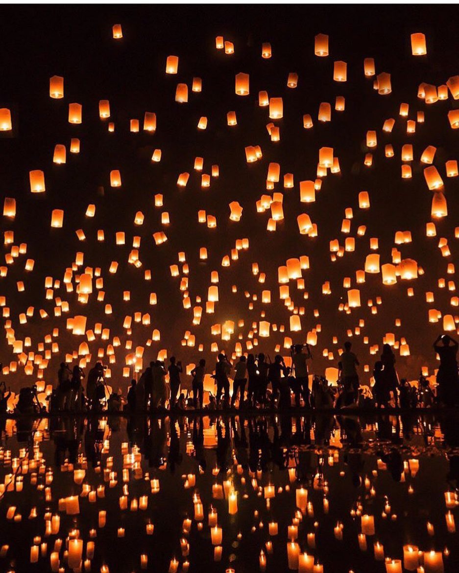 Dem huyen ao trong le hoi den troi hut khach o Thai Lan hinh anh 4 