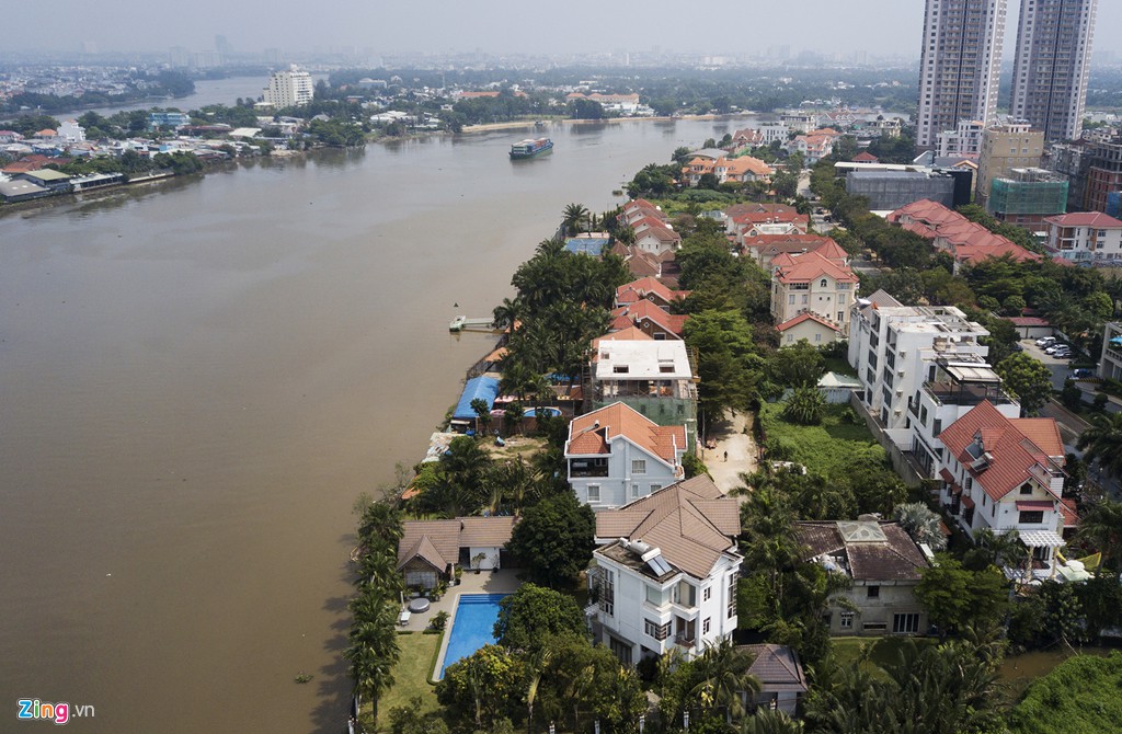 Biệt thự ở Thảo Điền bịt kín lối ra bờ sông Sài Gòn - Ảnh 8. Biệt thự ở Thảo Điền bịt kín lối ra bờ sông Sài Gòn - Ảnh 8.