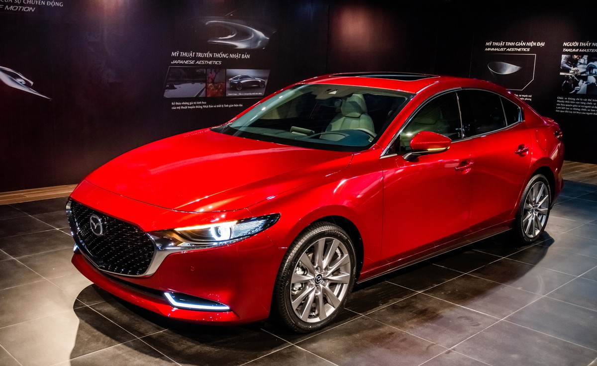 Mazda3-5-3734-1572861085-4746-1572861318_1200x0