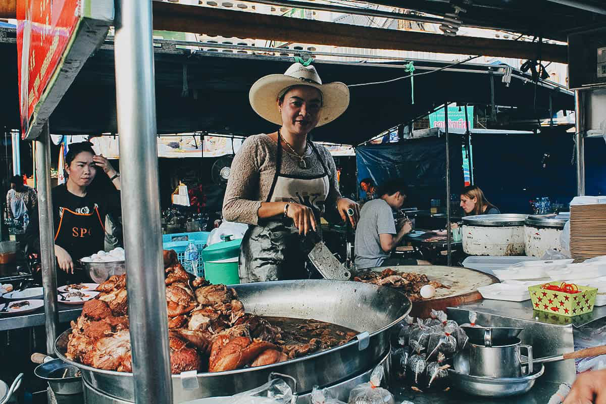 khao-kha-moo-chang-phueak1 khao-kha-moo-chang-phueak1