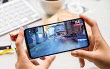 Vingroup bất ngờ công bố giảm 50% giá bán điện thoại Vsmart Live
