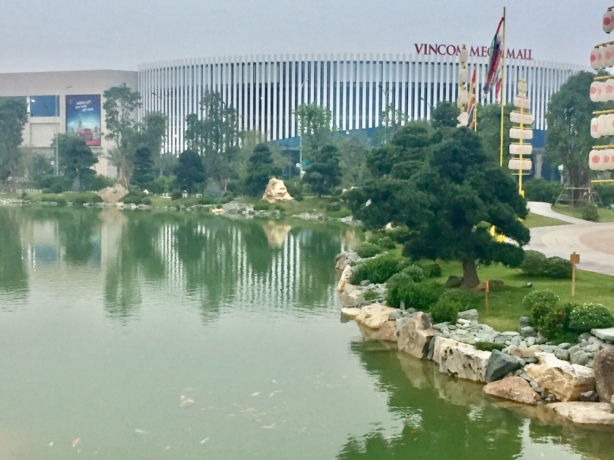 8 8