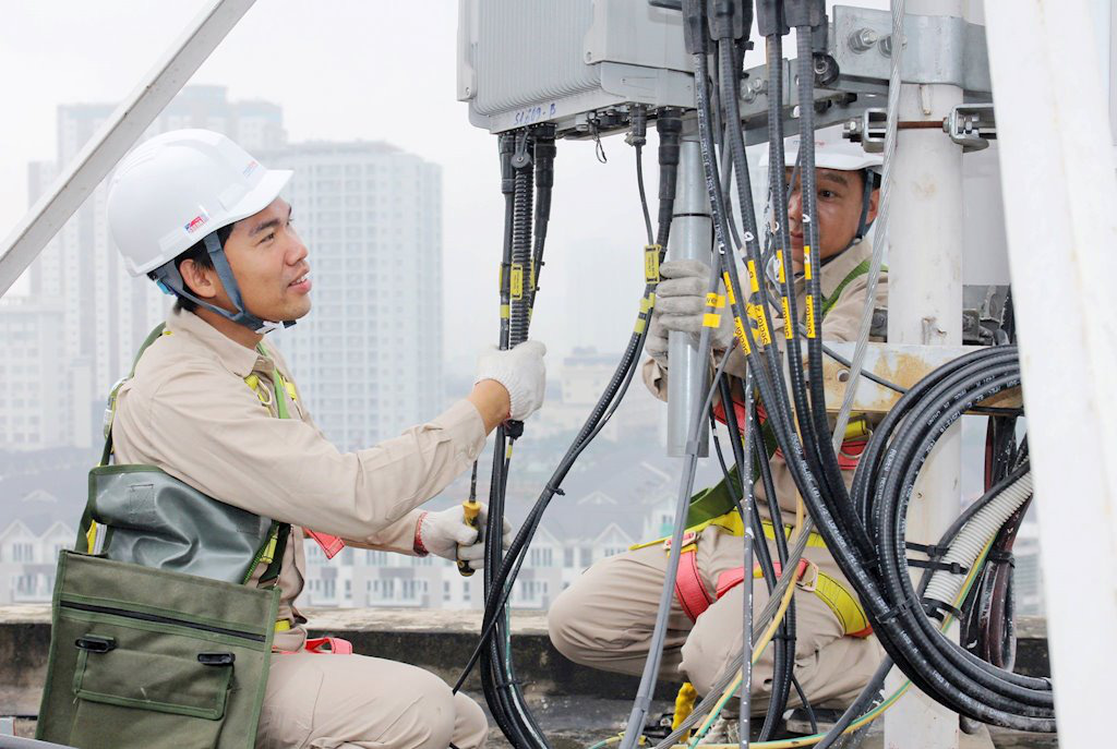 mobifone-giu-vung-loi-nhuan-tot-du-trong-tam-bao-kho-khan-1 mobifone-giu-vung-loi-nhuan-tot-du-trong-tam-bao-kho-khan-1
