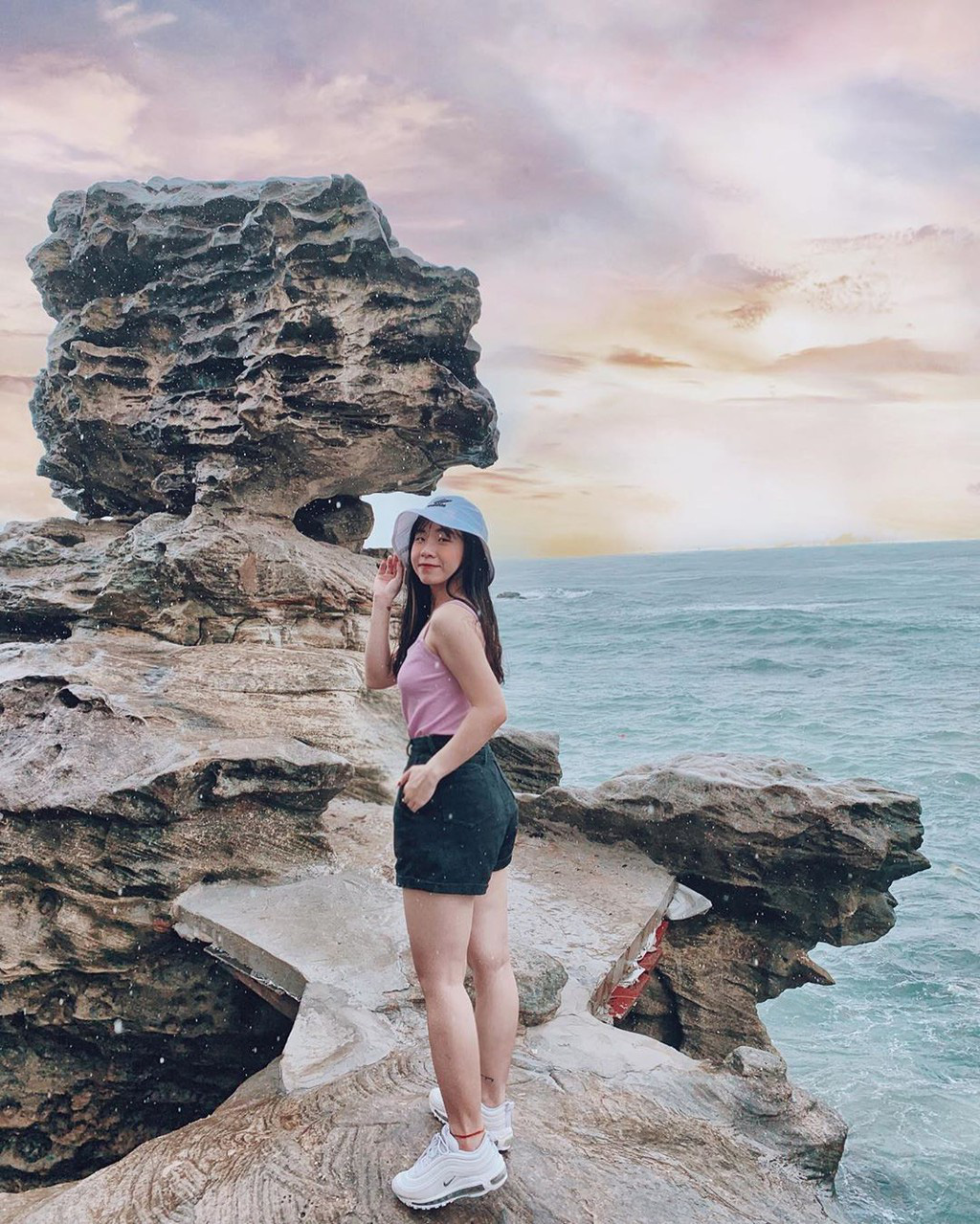 Nam long van goc check-in lung linh khi den Phu Quoc hinh anh 11 