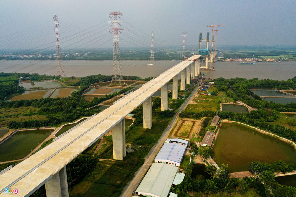 Hai cầu dây văng ở TP HCM có độ tĩnh không cao nhất Việt Nam - Ảnh 1. Hai cầu dây văng ở TP HCM có độ tĩnh không cao nhất Việt Nam - Ảnh 1.