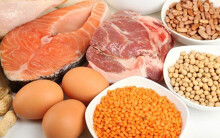 Giá cả thị trường hôm nay 10/12: Giá heo hơi tăng mạnh lên 85.000 đồng/kg, Big C, VinMart khuyến mãi thịt và trứng gà