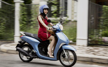 5 mẫu xe tay ga nhỏ gọn đáng mua nhất cho nữ nhân viên văn phòng