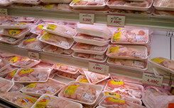 Giá cả thị trường hôm nay 11/12: Giá heo hơi áp sát mốc 90.000 đồng/kg, Big C, VinMart khuyến mãi thịt gia cầm