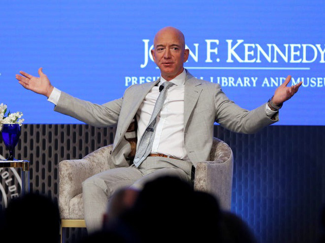11 sự thật về độ giàu có của ông chủ Amazon - Ảnh 10. 11 sự thật về độ giàu có của ông chủ Amazon - Ảnh 10.