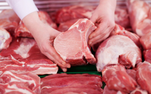 Giá cả thị trường hôm nay 14/12: Giá heo hơi leo nóc 92.000 đồng/kg, Co.op Mart vẫn giảm sâu thịt heo