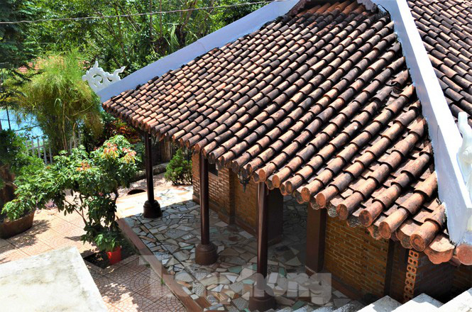 Nhà lầu 3 tầng có hồ bơi xây trên đất nông nghiệp của nữ thượng úy - Ảnh 6. Nhà lầu 3 tầng có hồ bơi xây trên đất nông nghiệp của nữ thượng úy - Ảnh 6.